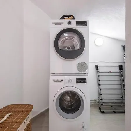Center 2 Bedroom Calm Modern Garden Floor Flat - Yeni Dunya Αλικαρνασσός