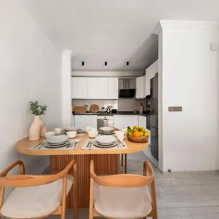 Center 2 Bedroom Calm Modern Garden Floor Flat - Yeni Dunya * Αλικαρνασσός