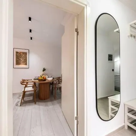 Center 2 Bedroom Calm Modern Garden Floor Flat - Yeni Dunya