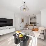 Center 2 Bedroom Calm Modern Garden Floor Flat - Yeni Dunya Apartamento Bodrum