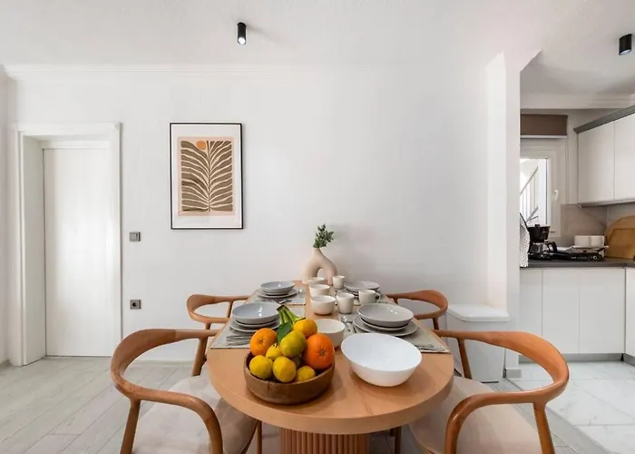 Apartamento Center 2 Bedroom Calm Modern Garden Floor Flat - Yeni Duenya Bodrum