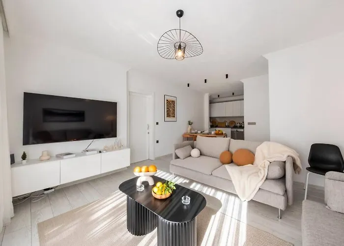 Center 2 Bedroom Calm Modern Garden Floor Flat - Yeni Duenya Apartamento Bodrum