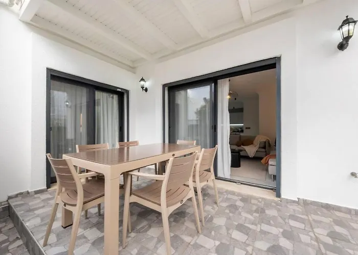 Apartment Center 2 Bedroom Calm Modern Garden Floor Flat - Yeni Dunya Bodrum