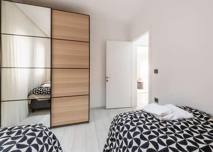 Appartamento Center 2 Bedroom Calm Modern Garden Floor Flat - Yeni Dunya