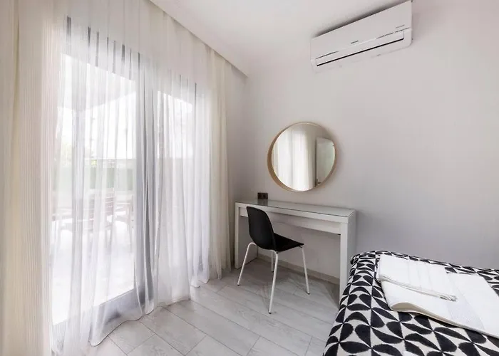 Apartment Center 2 Bedroom Calm Modern Garden Floor Flat - Yeni Dunya